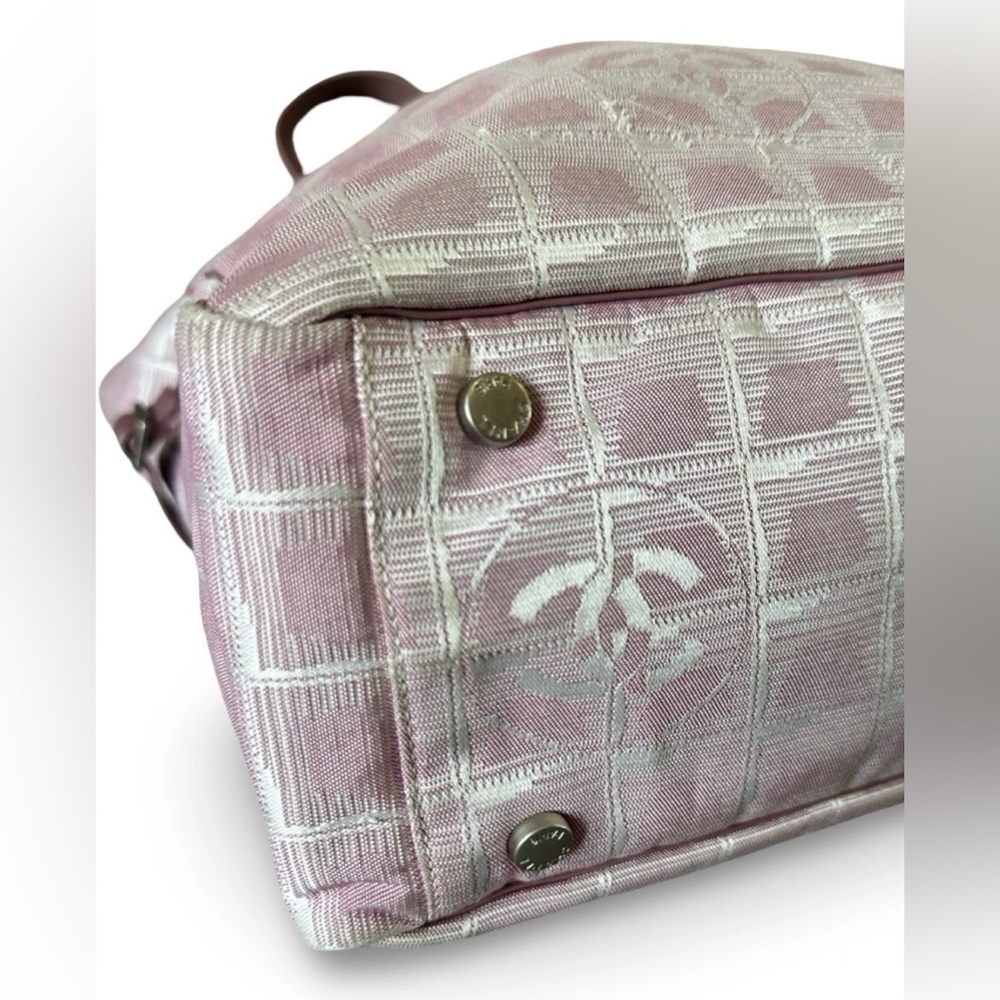 Chanel Travel Line Stylish Pink Tote Bag - Picture 12 of 16